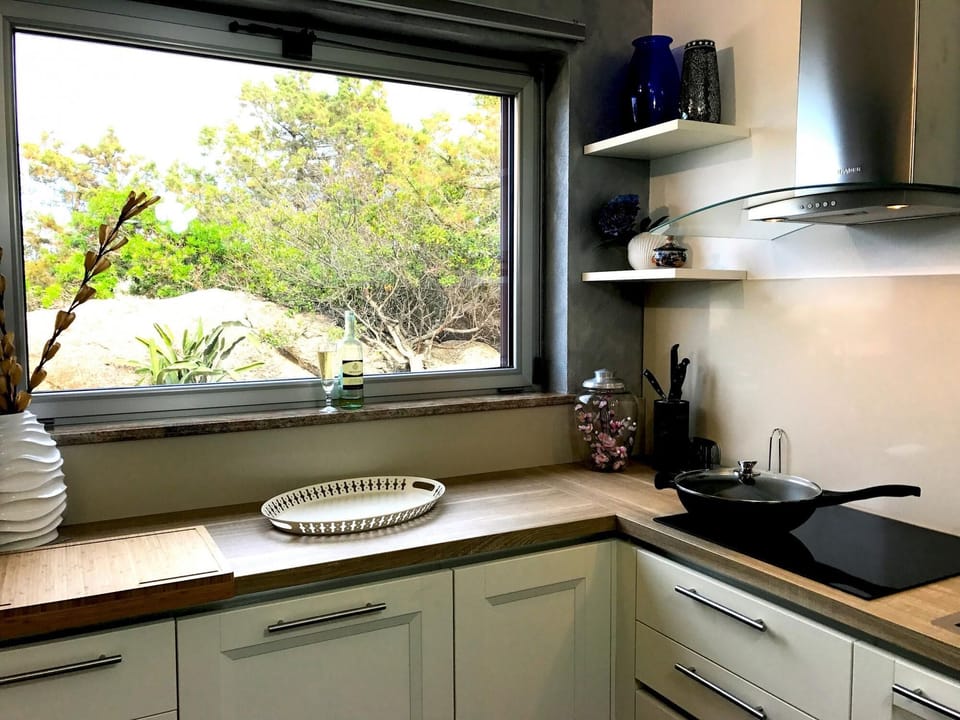 House | 4 bedrooms, iron/ironing board, WiFi