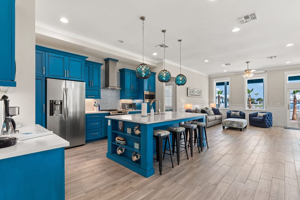 House, 3 Bedrooms | Private kitchen | Coffee/tea maker, fridge, oven, toaster