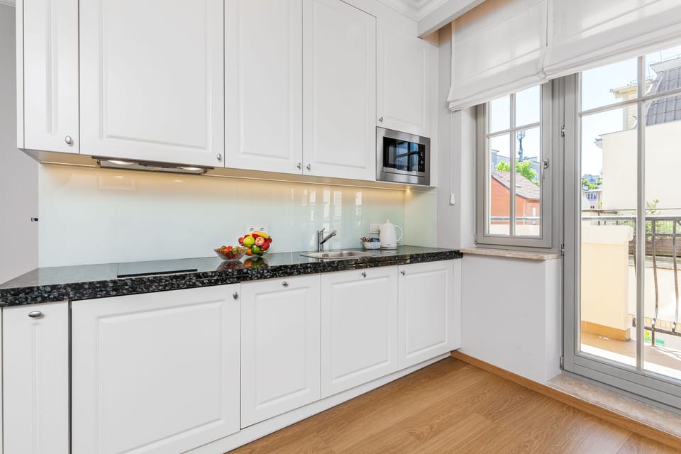 Comfort Apartment | Private kitchenette | Espresso maker, coffee/tea maker, fridge, microwave