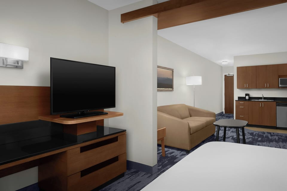 In-room safe, desk, laptop workspace, blackout drapes