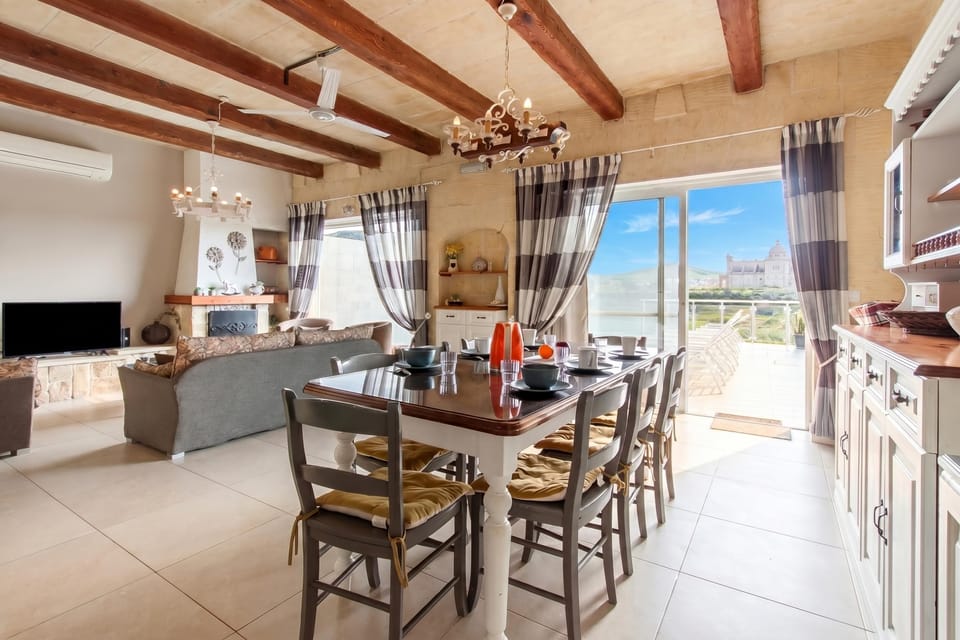 Family House, Multiple Bedrooms (Twilight Gozitan Farmhouse With Pool) | Interior