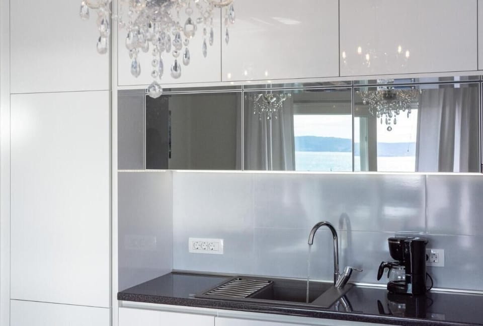 Apartment, 2 Bedrooms, Balcony, City View | Interior
