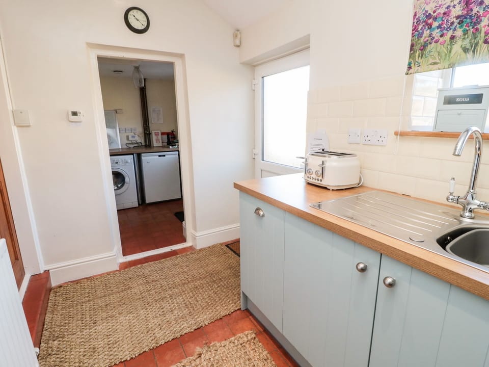 Cottage | Interior