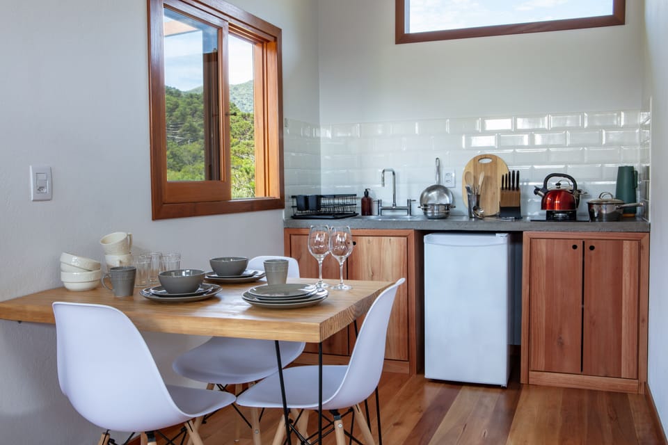 House | Private kitchen | Mini-fridge, stovetop, electric kettle, cookware/dishes/utensils