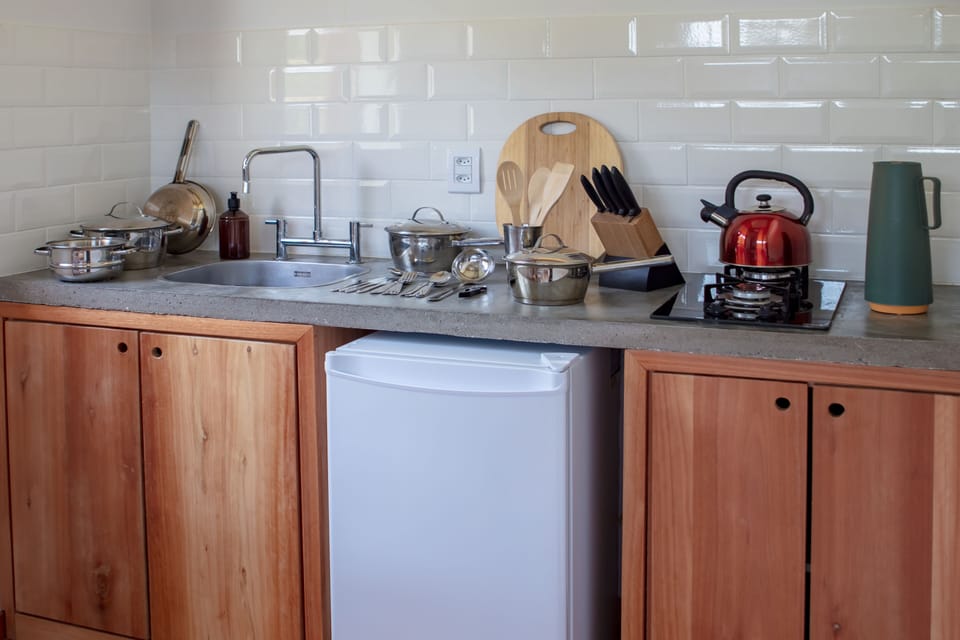 House | Private kitchen | Mini-fridge, stovetop, electric kettle, cookware/dishes/utensils