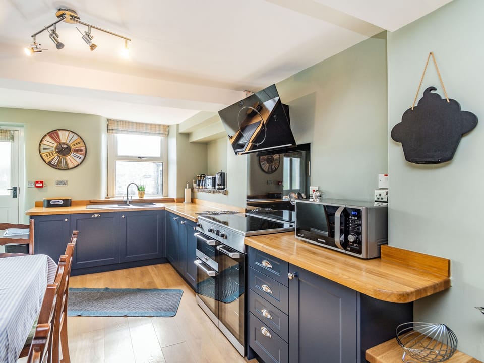 Cottage | Interior
