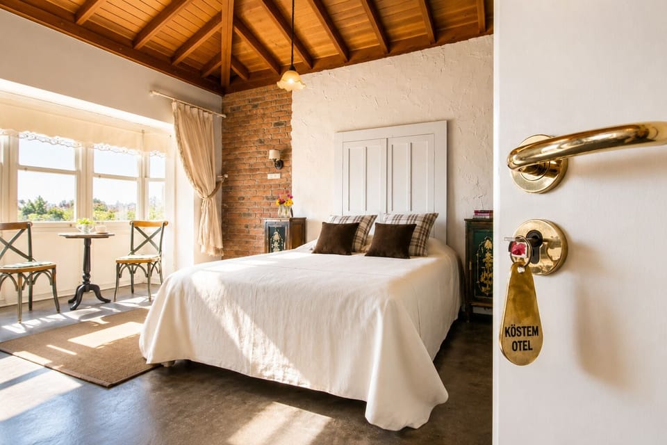 Junior Suite | Premium bedding, minibar (some free items), in-room safe, desk