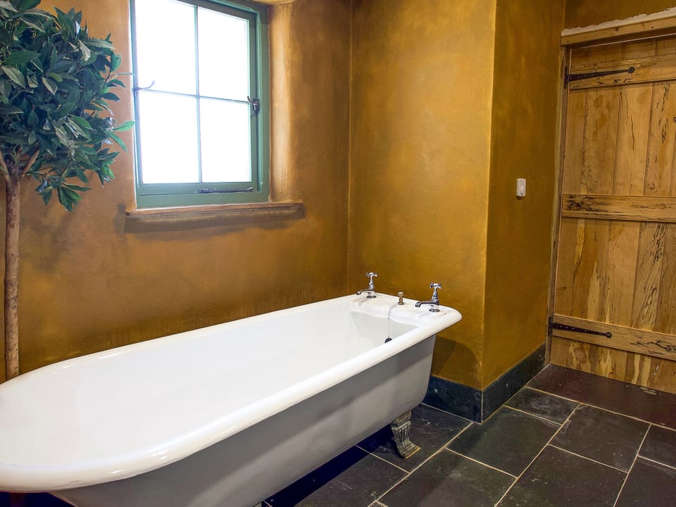 Tyn Llwyn Cornel Eco Barn Cottage in Wales