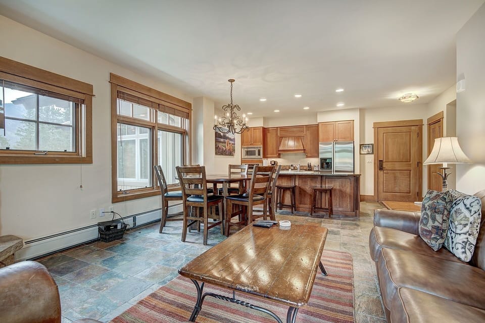 Condo, 2 Bedrooms | Interior