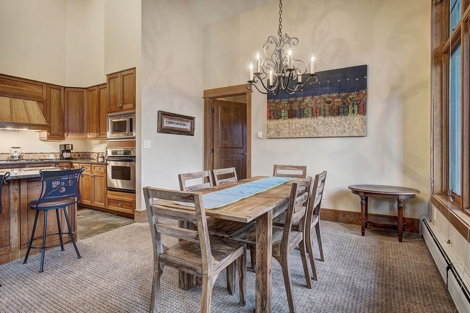Condo, 3 Bedrooms | Private kitchen | Coffee/tea maker, oven