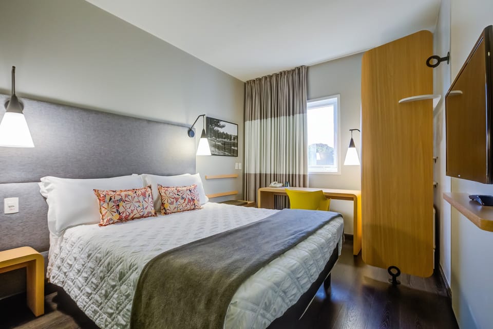 Superior Room | 1 bedroom, soundproofing, free WiFi, bed sheets