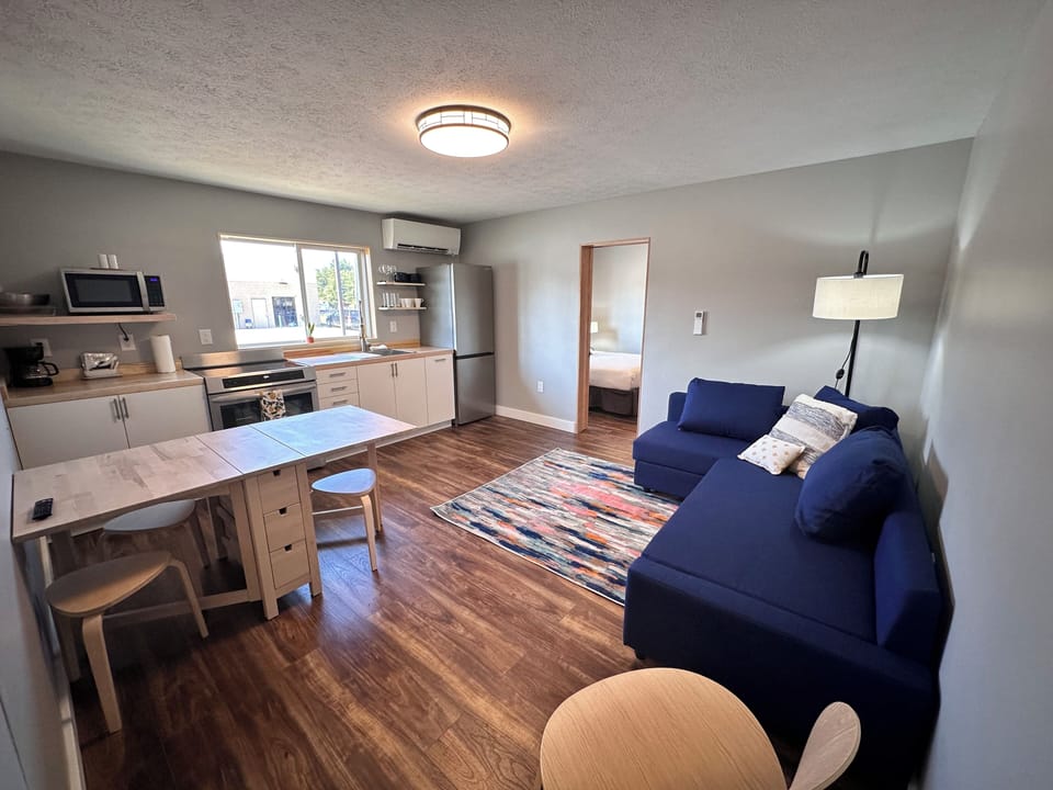 Premium Apartment | Living area | Smart TV