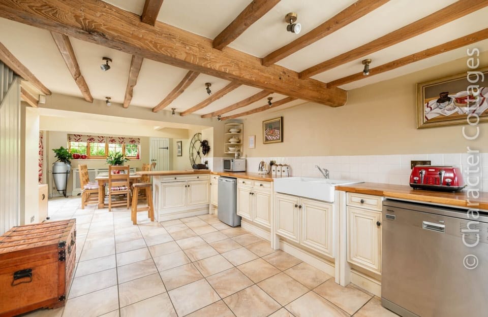 Cottage | Interior