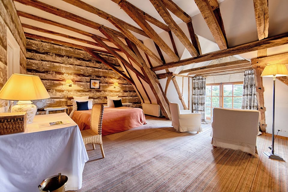 Pavillon Classic Room | Premium bedding, individually decorated, desk, soundproofing