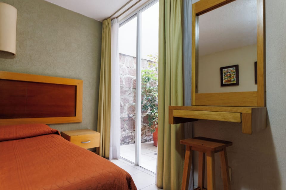 Standard Room | Free WiFi, bed sheets