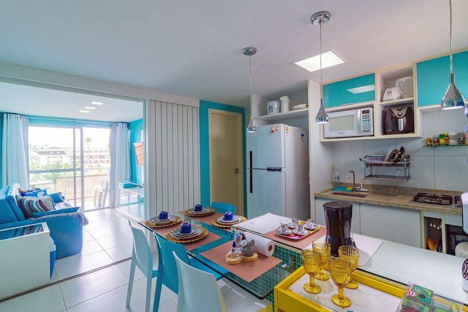 Family Apartment | Private kitchen | Fridge, cookware/dishes/utensils