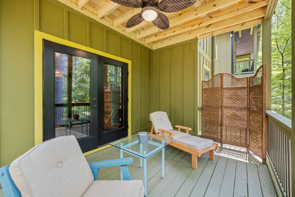 Basic Chalet | Terrace/patio