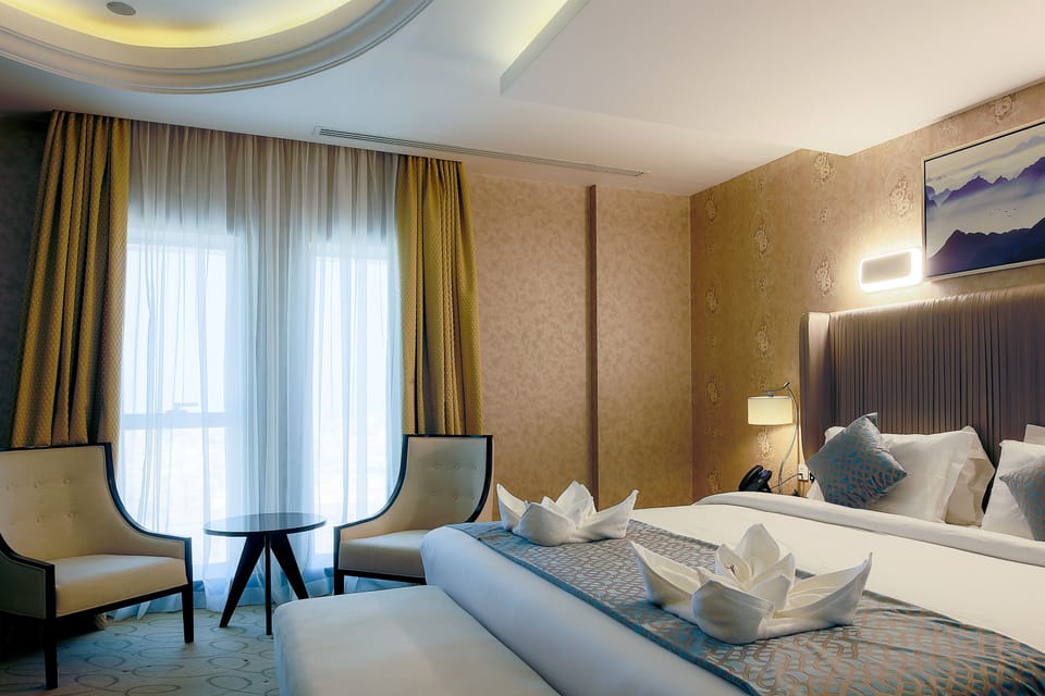 Royal Suite | Minibar, desk, soundproofing, free WiFi