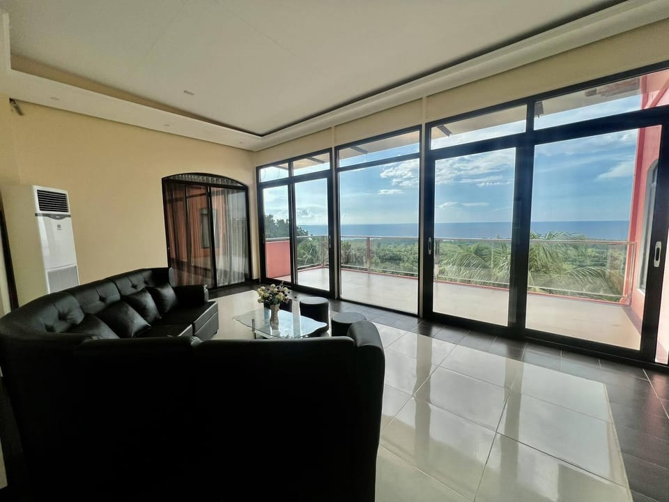 Luxury Penthouse | Hypo-allergenic bedding, pillowtop beds, minibar, individually decorated