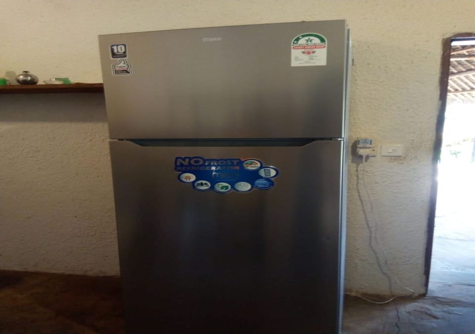 Mini-refrigerator