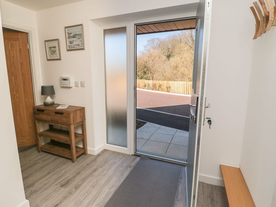 Cottage | 4 bedrooms, individually decorated, individually furnished, free WiFi