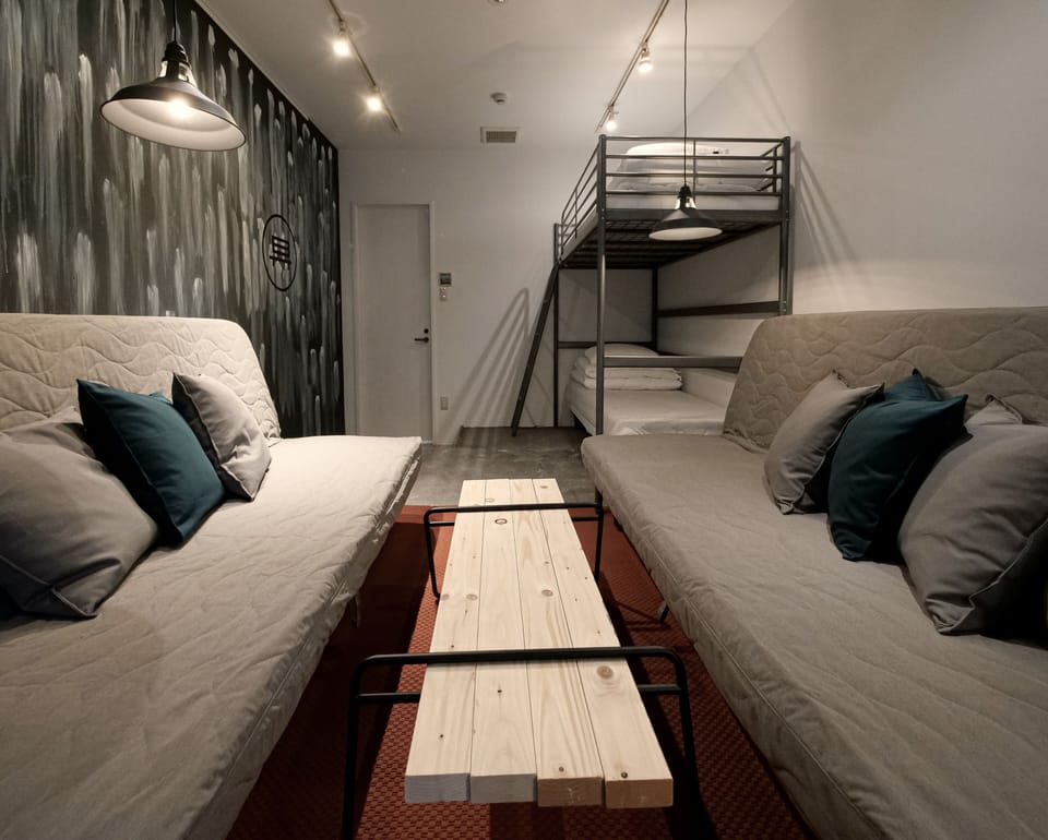 Basic Room | Free WiFi, bed sheets