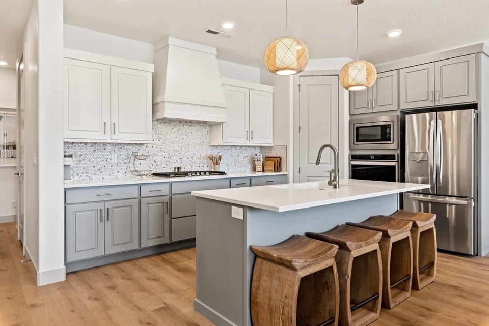 House, Multiple Bedrooms | Private kitchen | Fridge, oven, coffee/tea maker, toaster