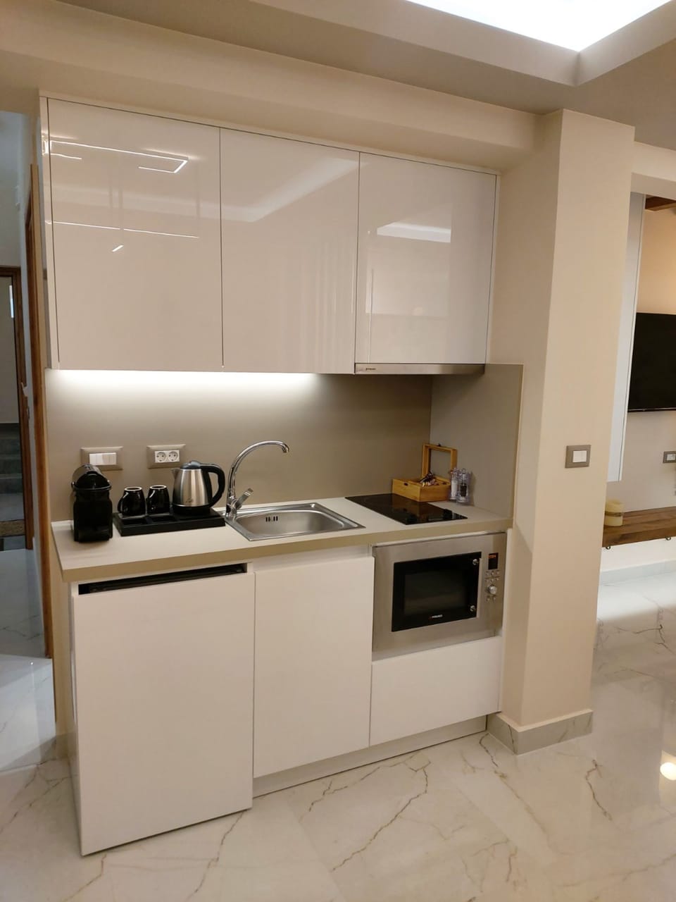 Private kitchenette