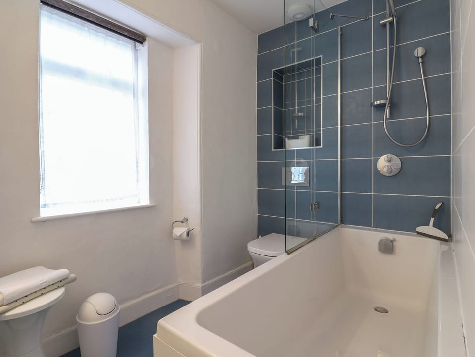 4 East Cliff Cottage in Lyme Regis