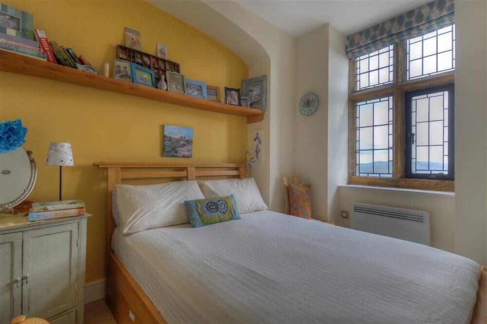 6 Coram Tower Cottage in Lyme Regis