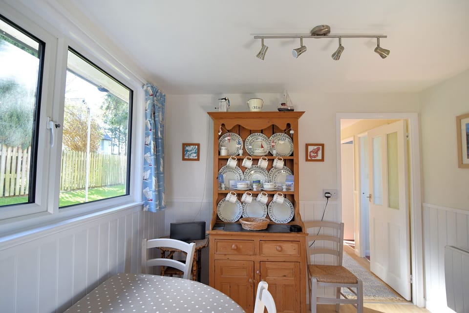 Cottage | Interior