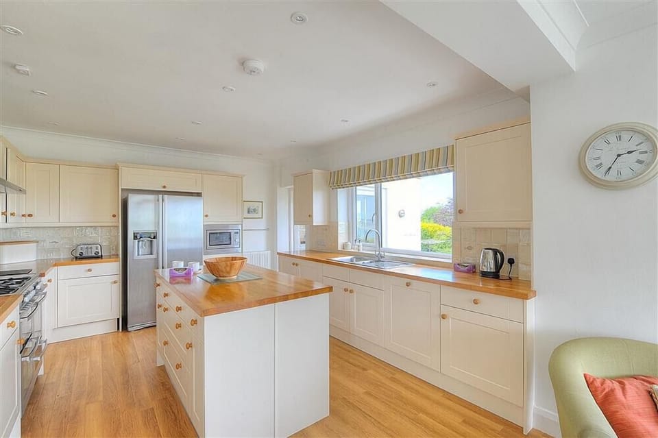 Cottage | Interior