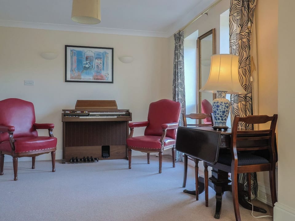 Cottage | Interior
