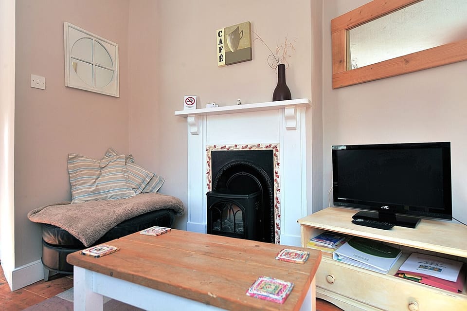 Cottage | Living room | DVD player