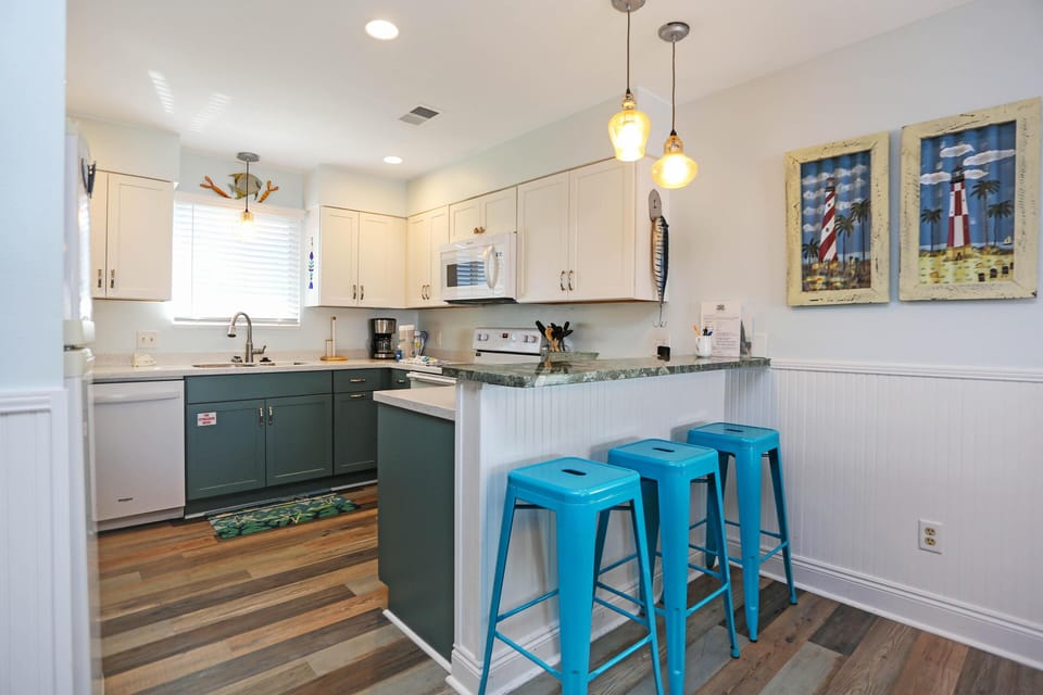 House, Multiple Beds (Barrier Dunes 215 ) | Private kitchen