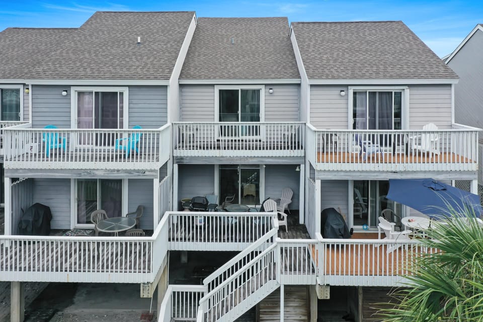 House, Multiple Beds (Barrier Dunes 263 Cape Paradise) | Exterior