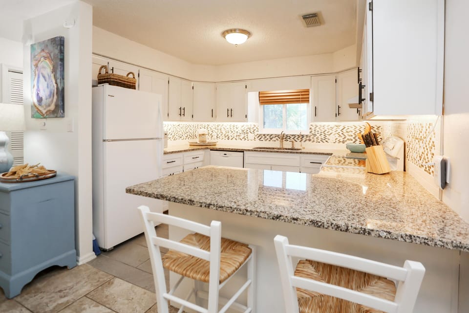House, Multiple Beds (Barrier Dunes 493  Flamingo Retreat) | Private kitchen