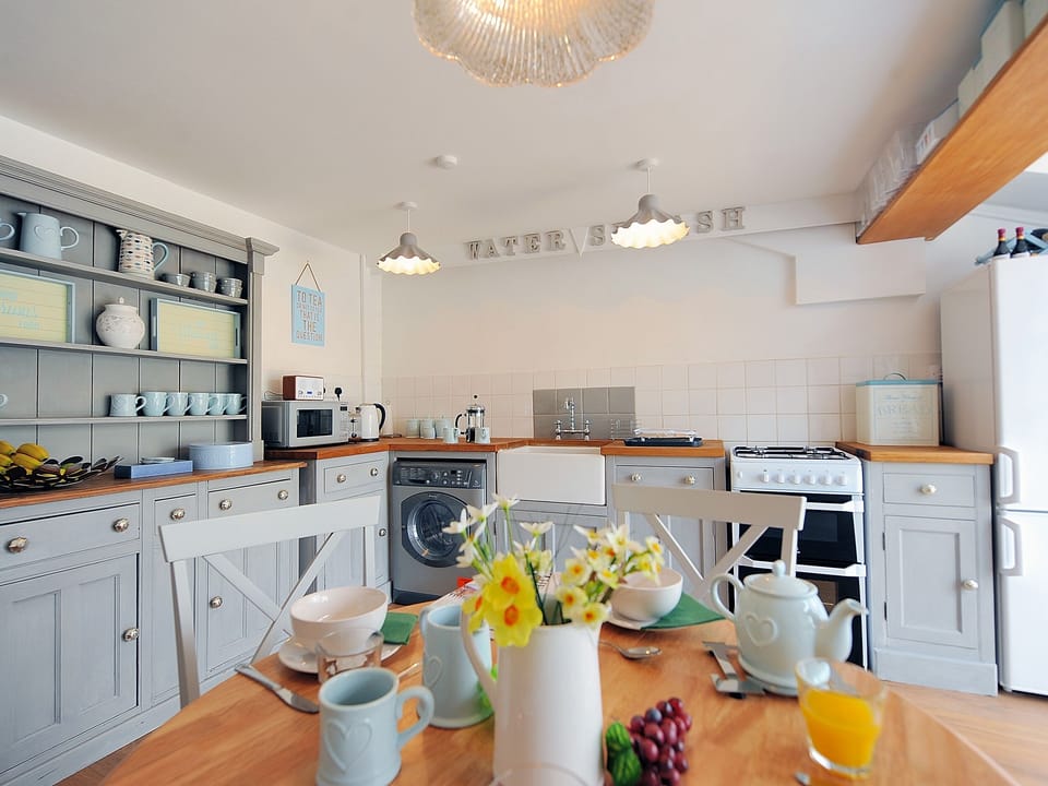 Cottage | Interior