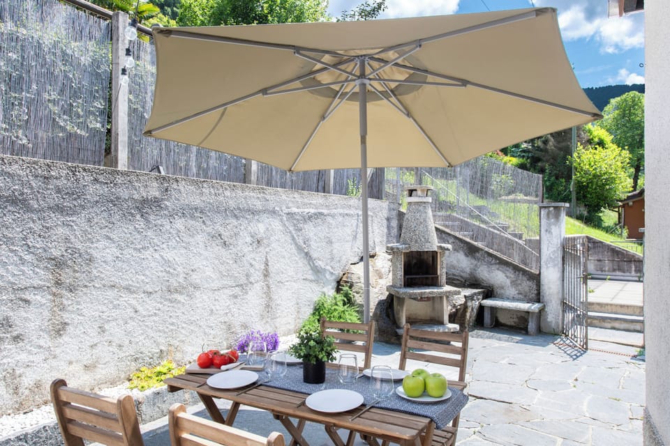 Family Villa, 1 Bedroom, Fireplace (Casa Elvezia) | Outdoor dining