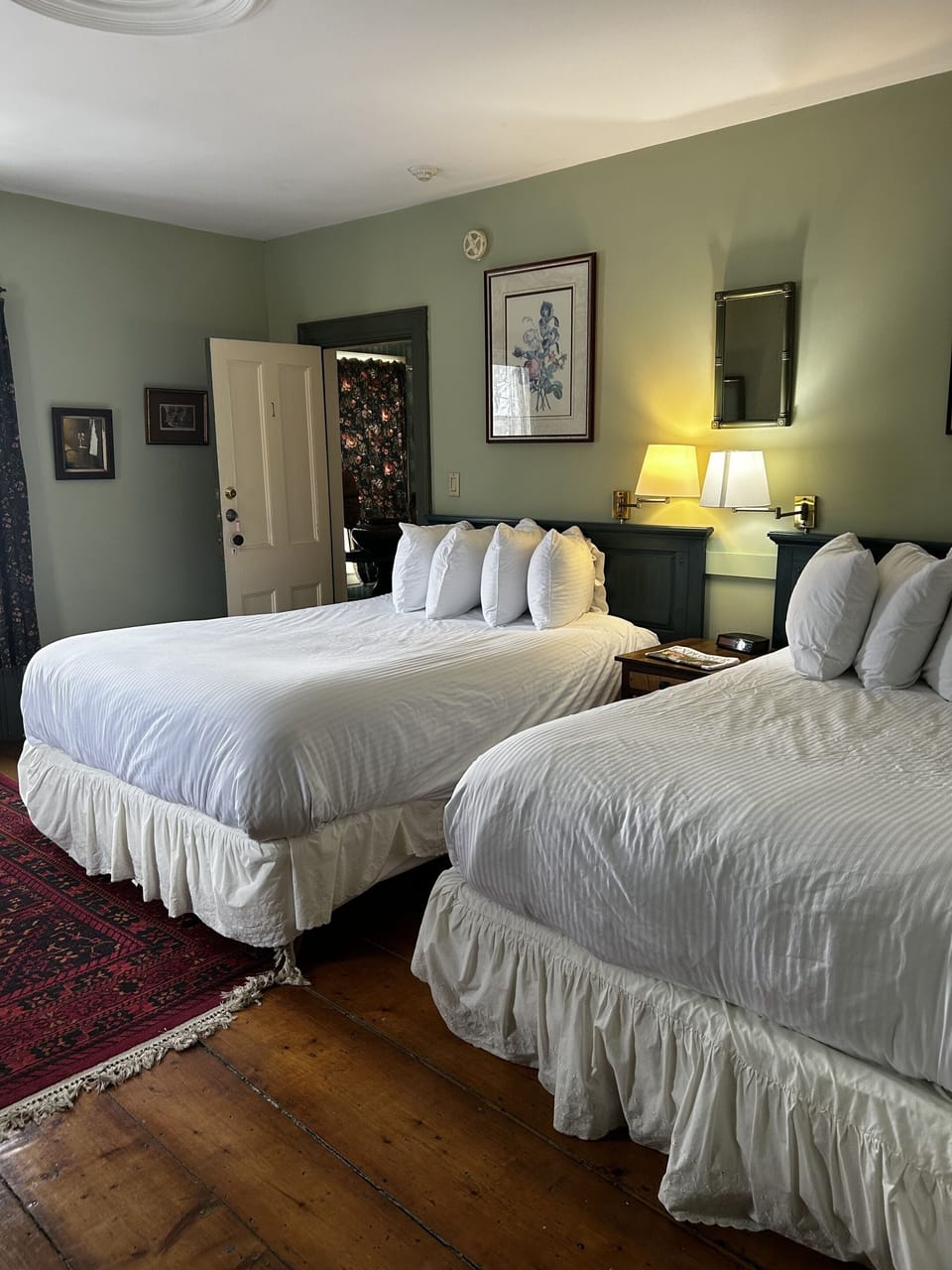 Double Room, Ensuite | Hypo-allergenic bedding, individually decorated, individually furnished