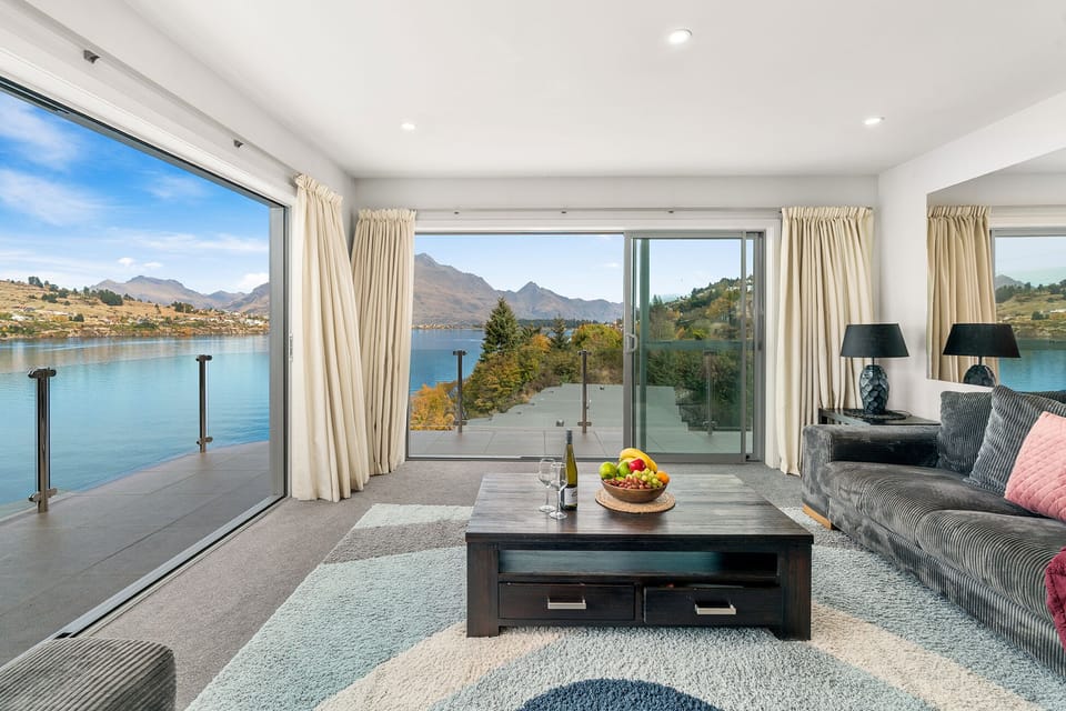 Apartment | Living area | Smart TV, Netflix, streaming services