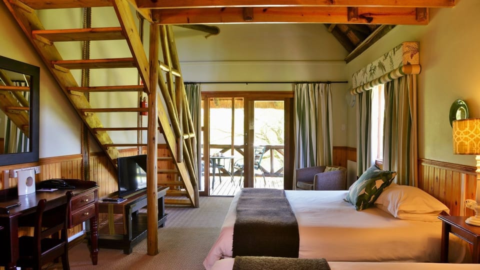 Family Cabin, Multiple Beds (Log Cabin) | Premium bedding, minibar, in-room safe, desk