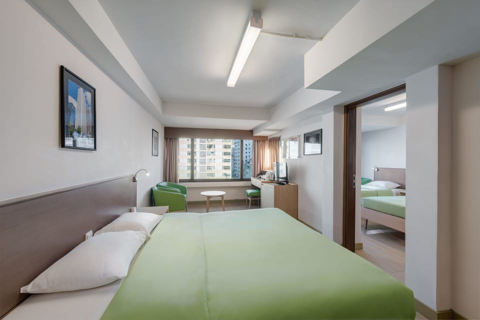 Family Room | In-room safe, free WiFi