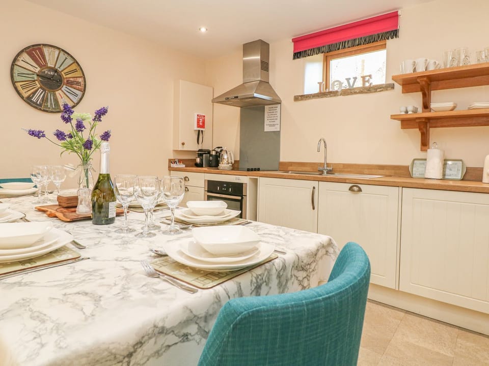 Cottage | Interior