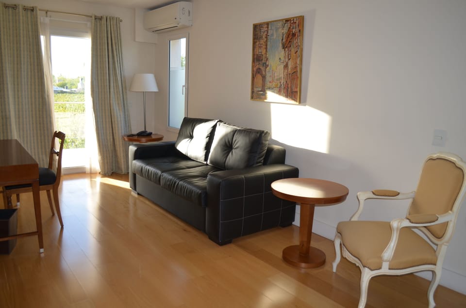 Down comforters, iron/ironing board, free WiFi, bed sheets