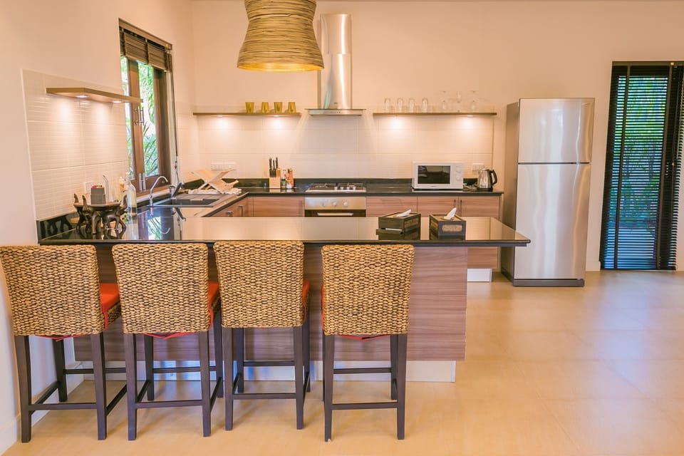 Private Family Pool Villa 2 Bedrooms | In-room dining