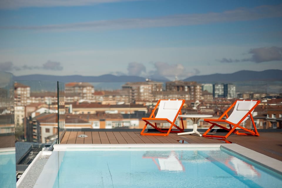 Rooftop pool