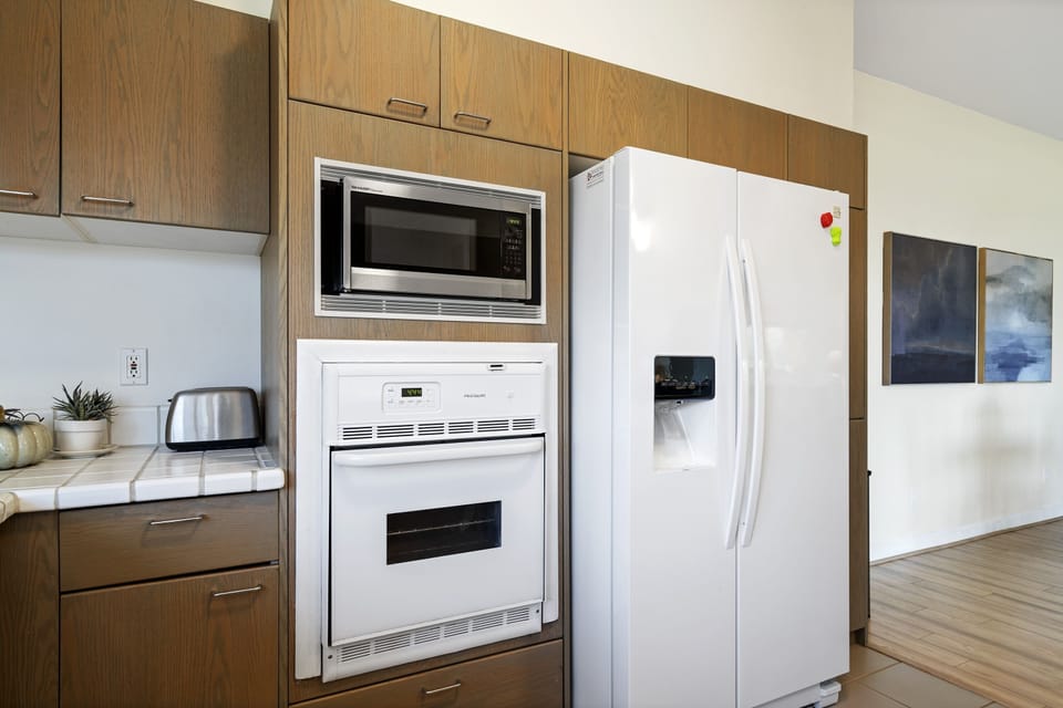 Villa, 2 Bedrooms | Private kitchen | Fridge, oven, stovetop, coffee/tea maker