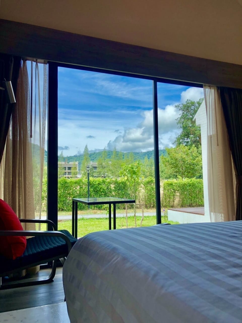 Hillside Chalet | Free WiFi, bed sheets