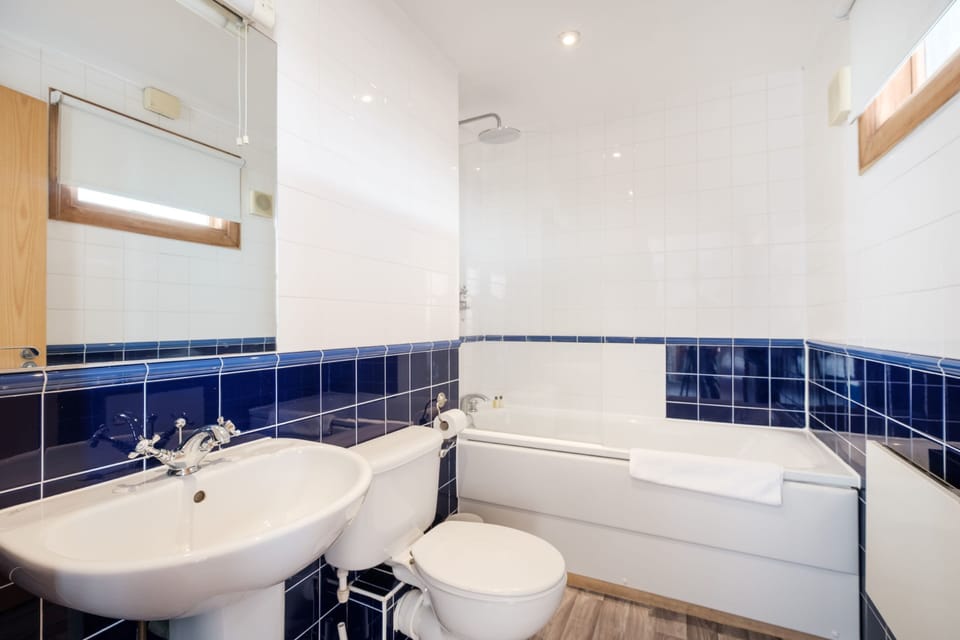 Holborn Penthouse Apartment with Terrace Apartment in London Borough of Camden